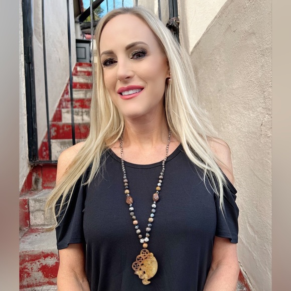 🐟 Carved Koi Fish Stone Pendant Knotted Thread Earth Colored Bead Boho Necklace - Picture 1 of 5